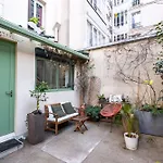 Veeve - Montmartre Dreams